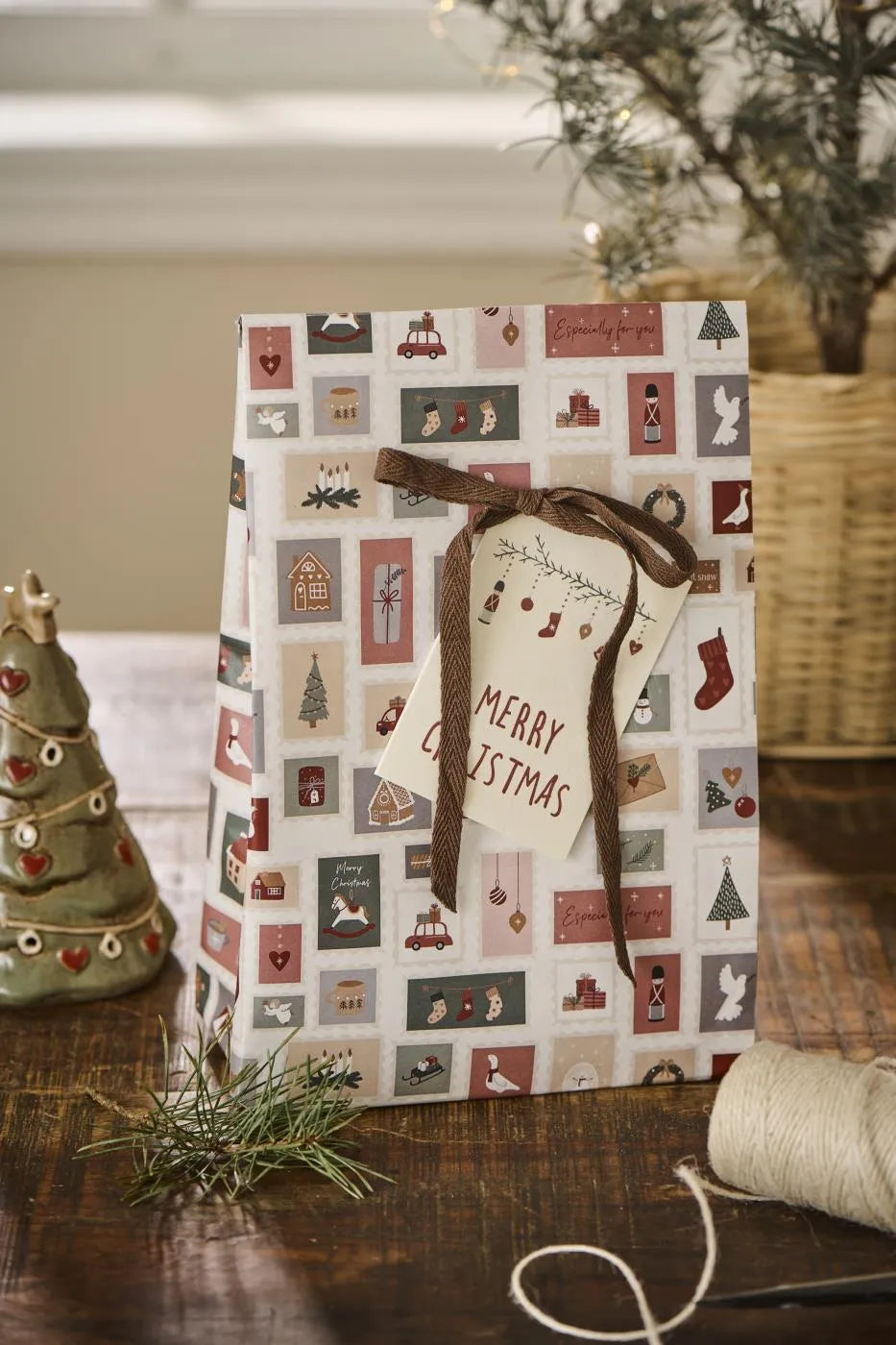 Ib Laursen lahjapussi Christmas Stamps 18 × 28,5 × 10 cm
