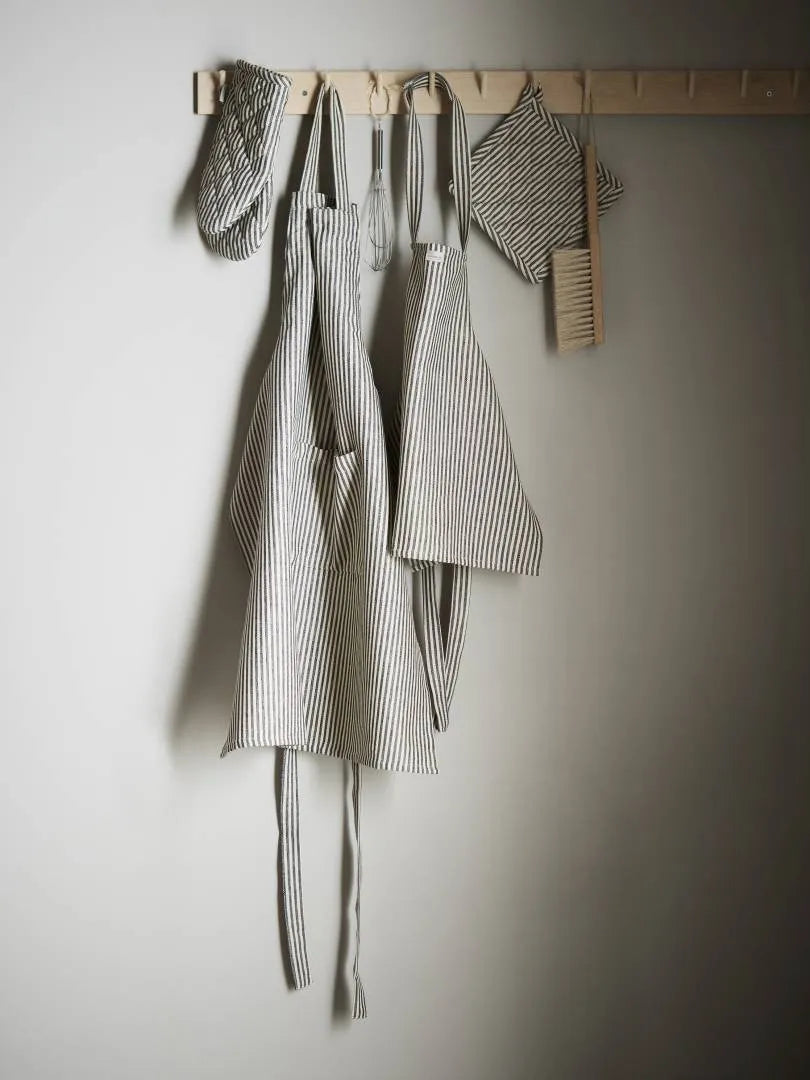 Svanefors Kitty patakinnas mustavalkoinen 15 x 30 cm