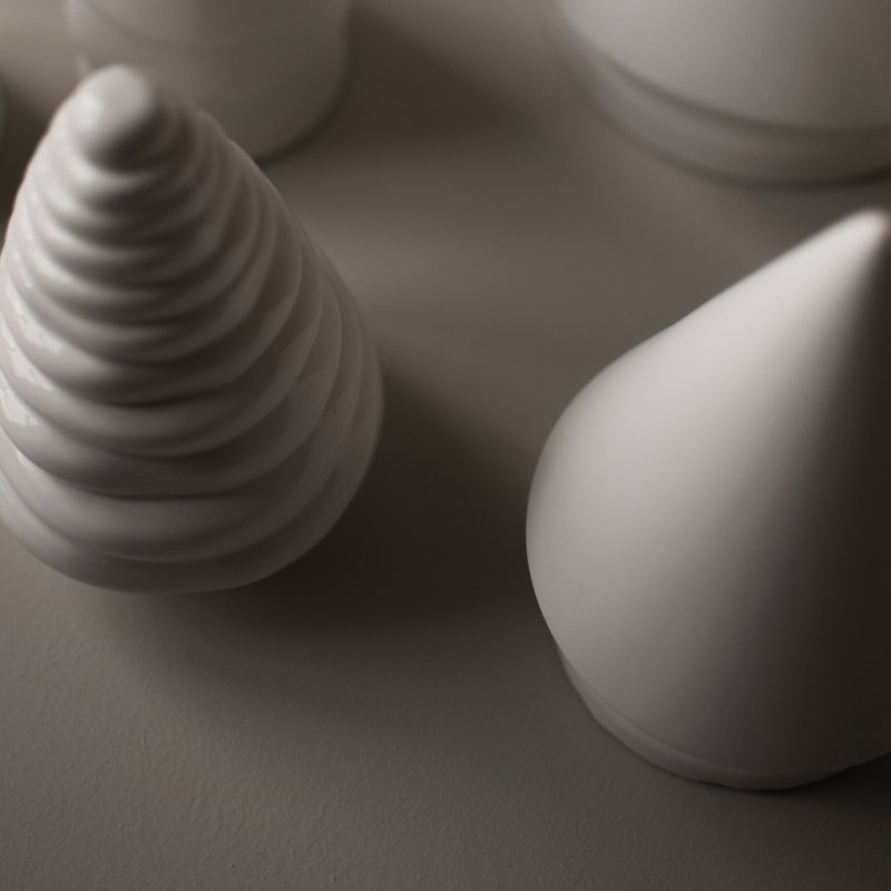 DBKD Christmas Tree kuusi valkoinen 12 cm