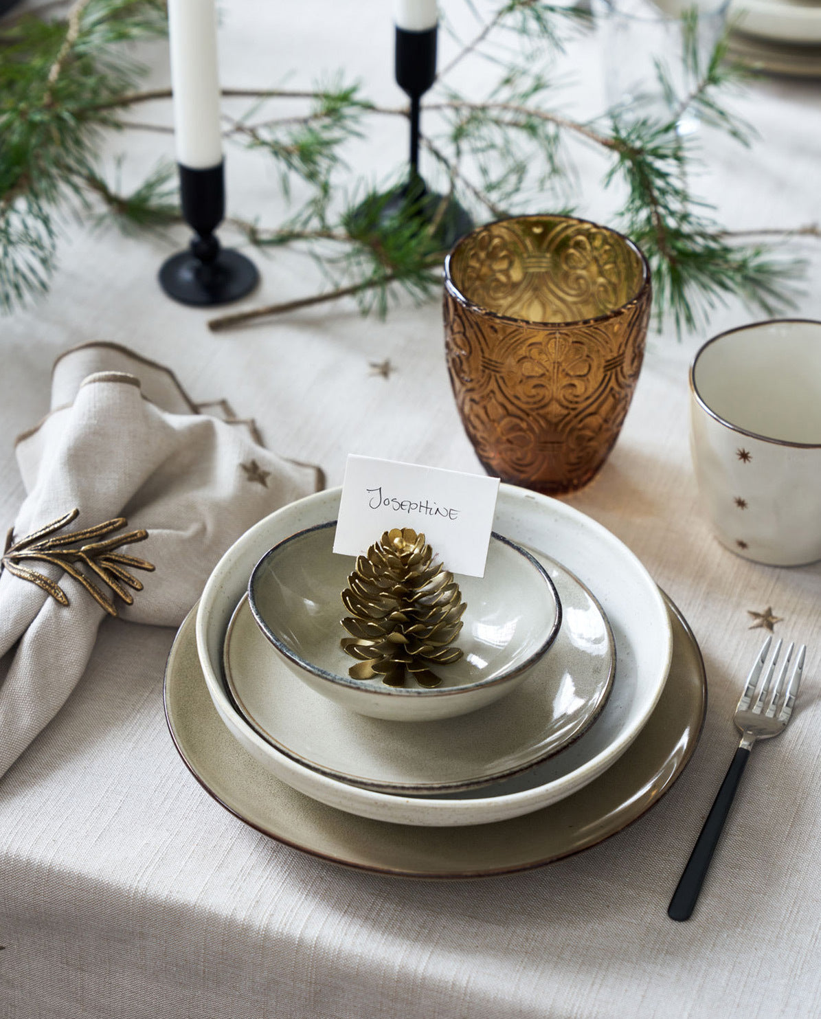 House Doctor Pinus paikkakorttipideke / käpy koriste