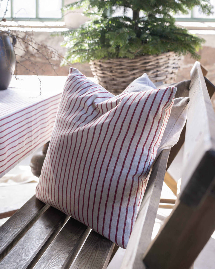 Fondaco Tina raidallinen tyynynpäällinen 48 x 48 cm