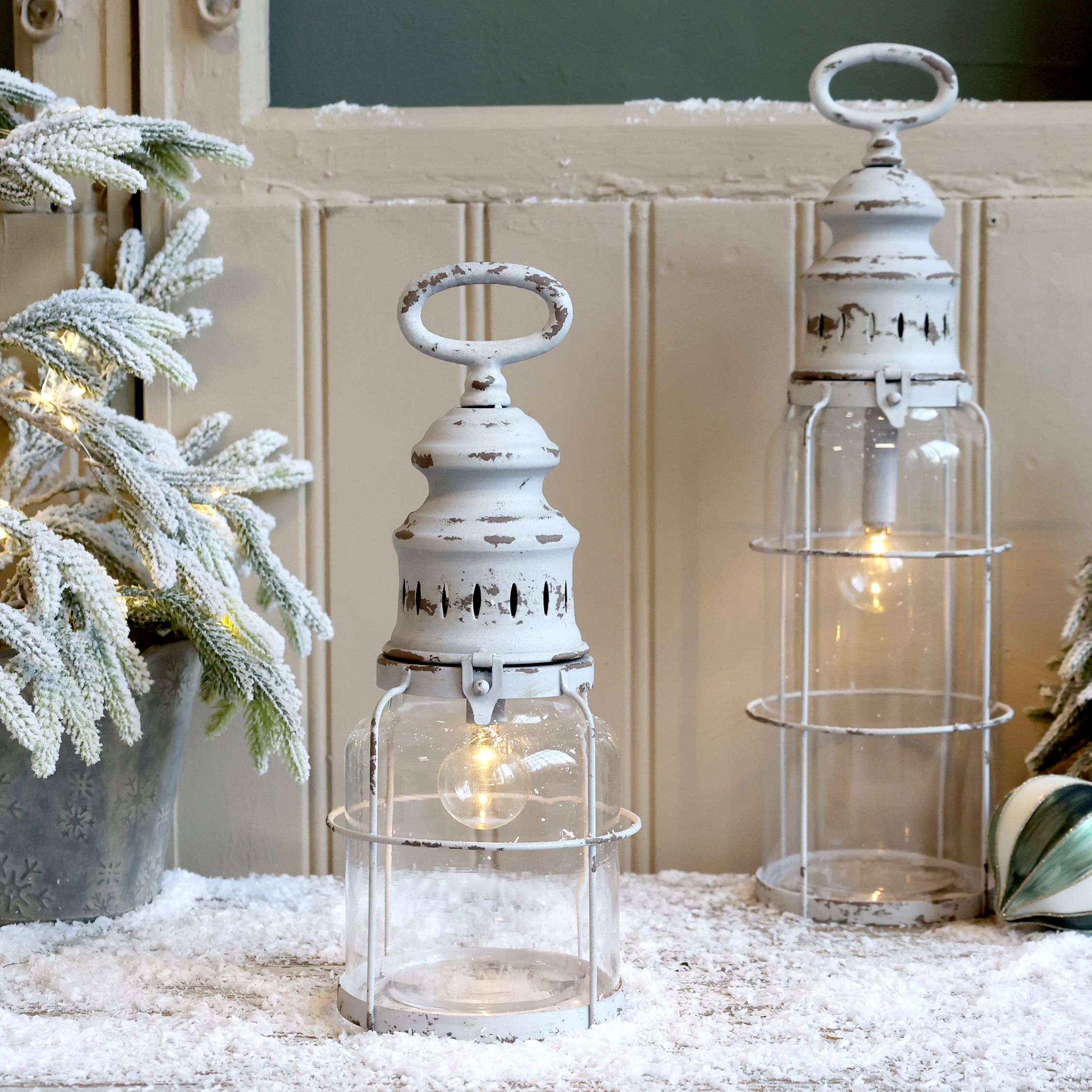 Chic Antique LED-lyhty valkoinen 32 cm