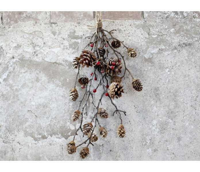 Chic Antique ripustettava oksakimppu kävyillä 42 cm