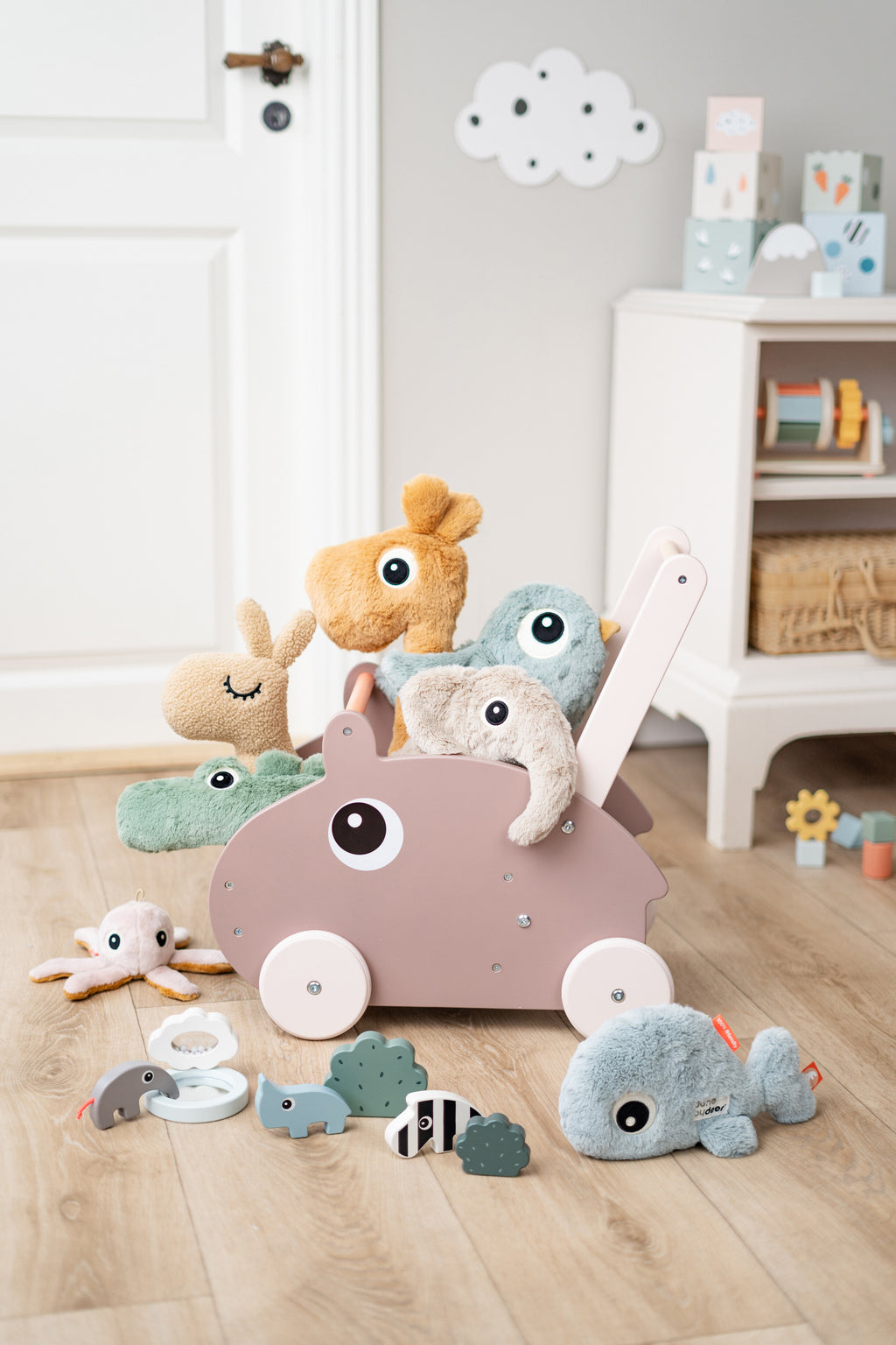 Done by Deer Elphee pehmolelu