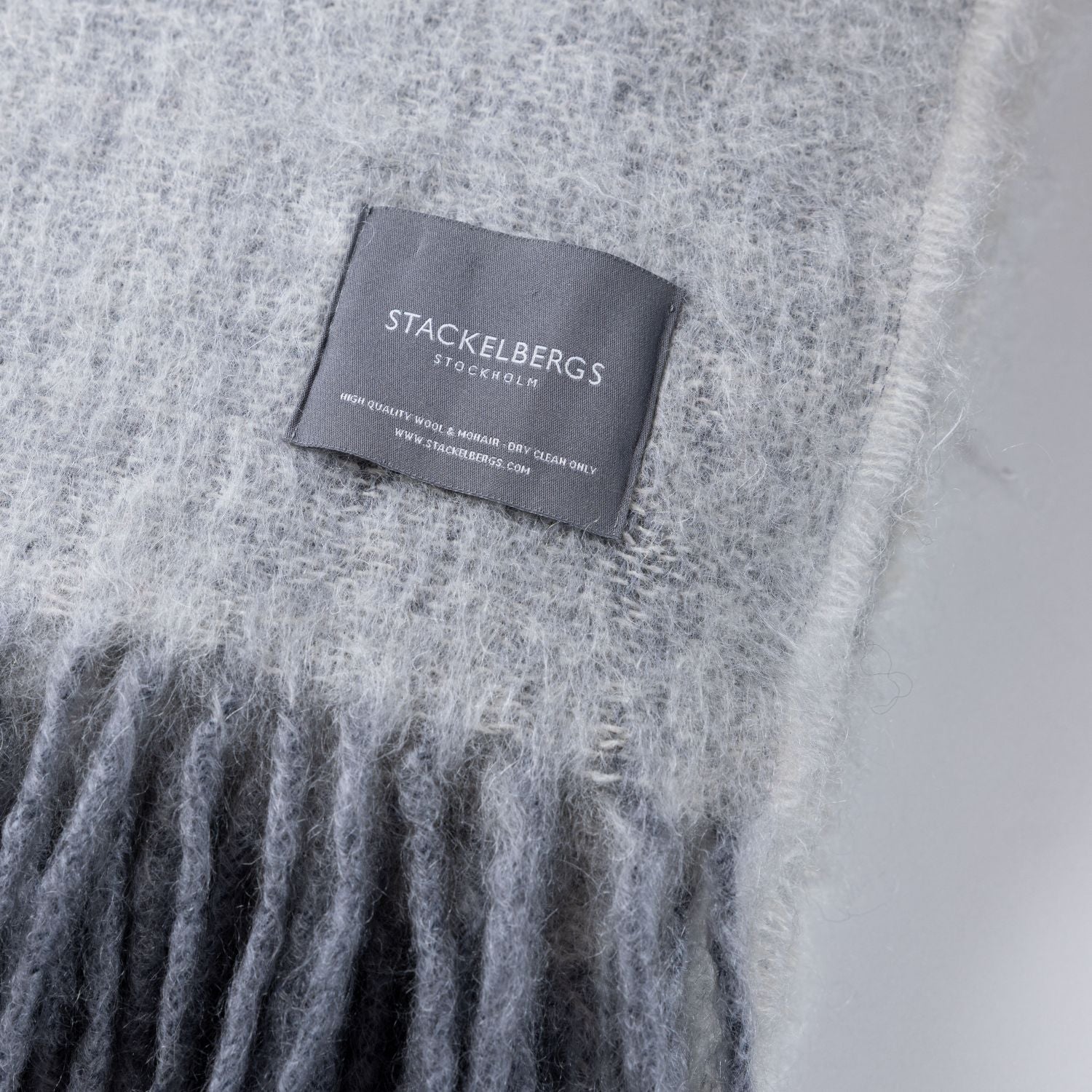 Stackelbergs mohairpeitto 130 x 170 cm - White & Skiffer Melange