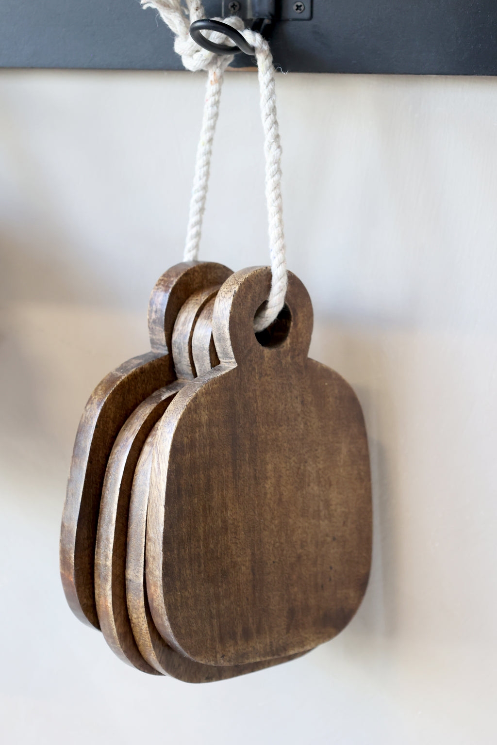 Chic Antique puinen pieni alusta