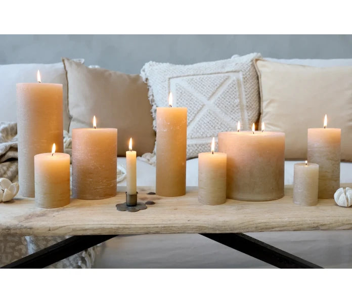 Chic Antique pöytäkynttilä hunaja 10cm/40h