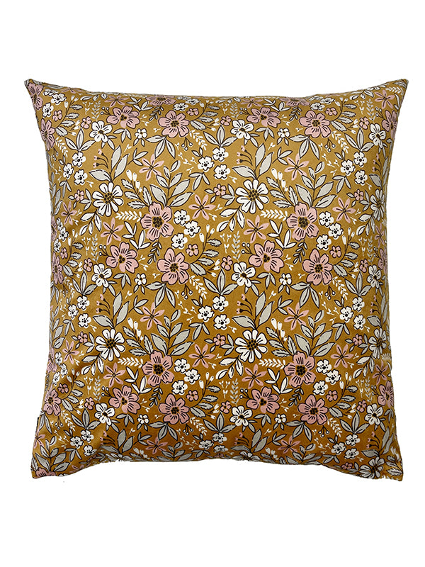 Vanilla Fly Spruce Yellow tyynynpäällinen samettia 50 x 50 cm