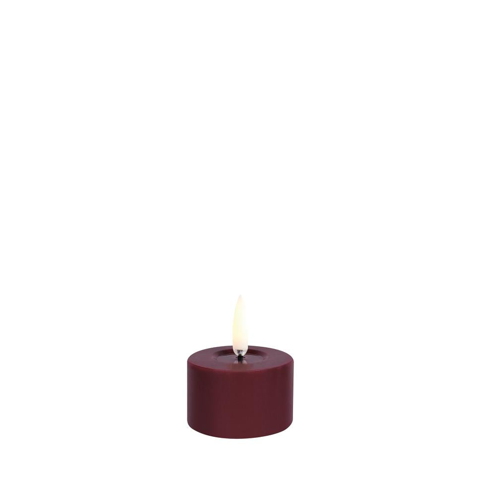 Uyuni LED-kynttilä smooth melted 5 x 2,8 cm - Wine Red