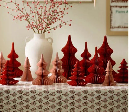 Bungalow Honeycomb Tree Spruce ruby 24 cm