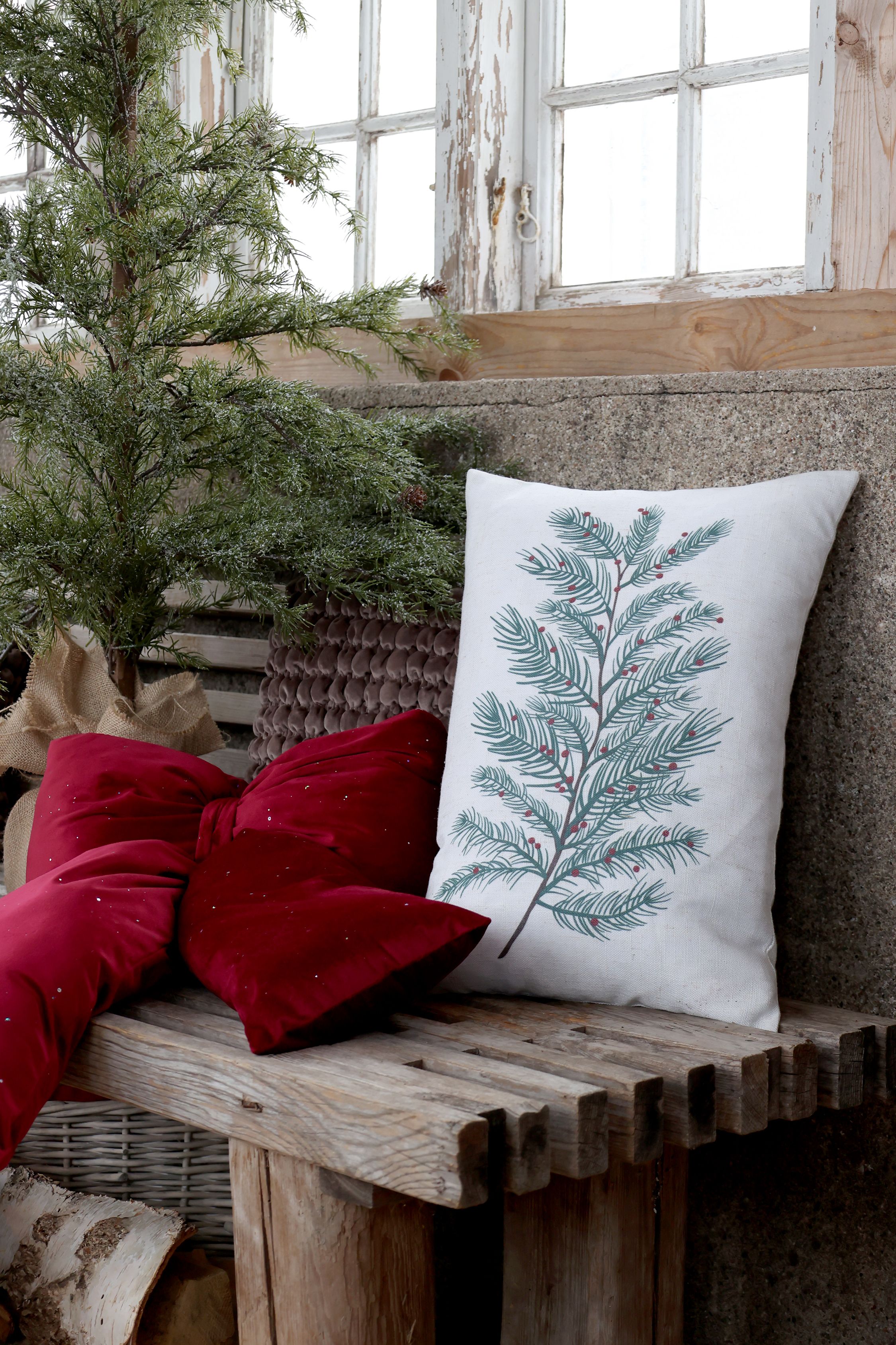 Chic Antique tyynynpäällinen havunoksa