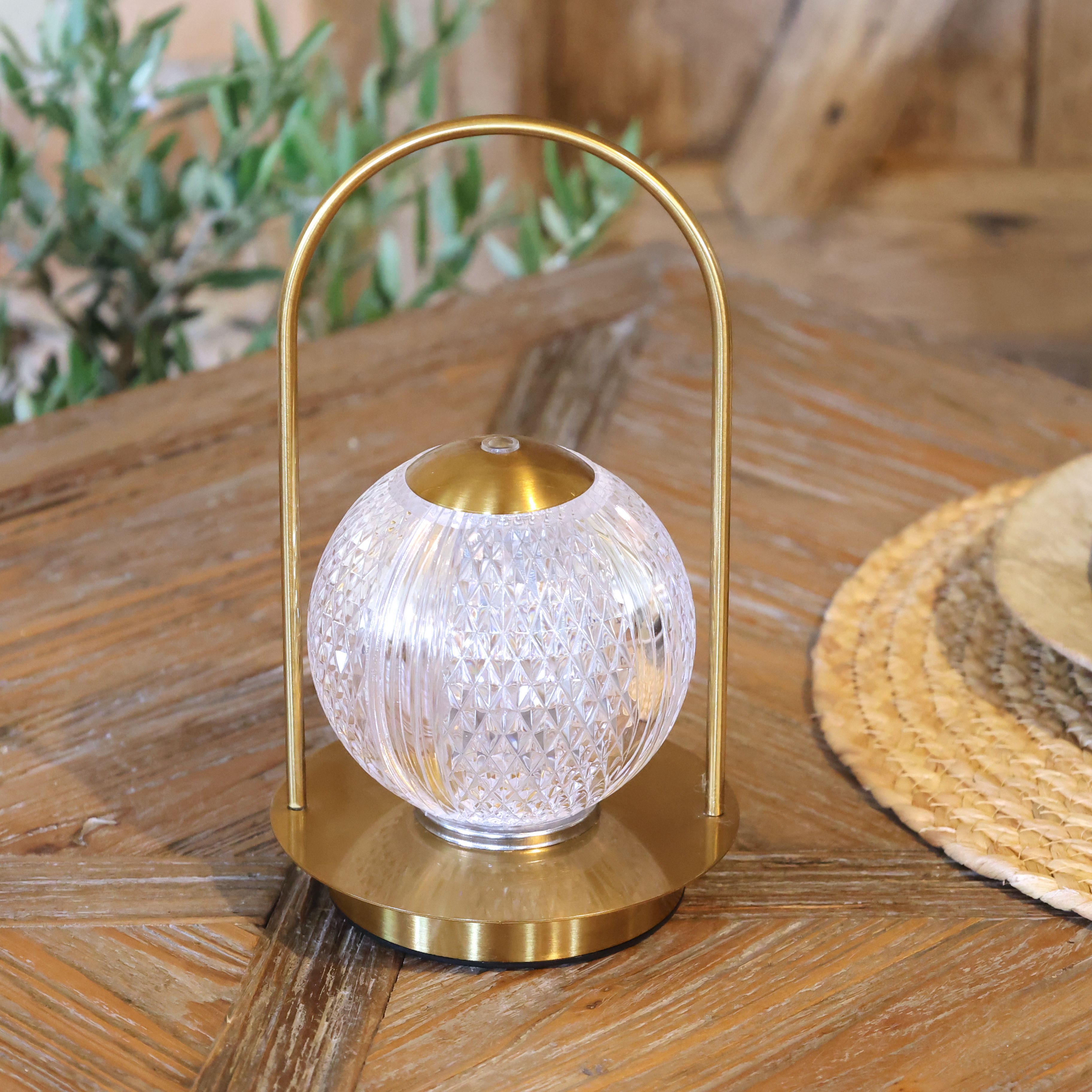 Chic Antique ladattava led-valaisin