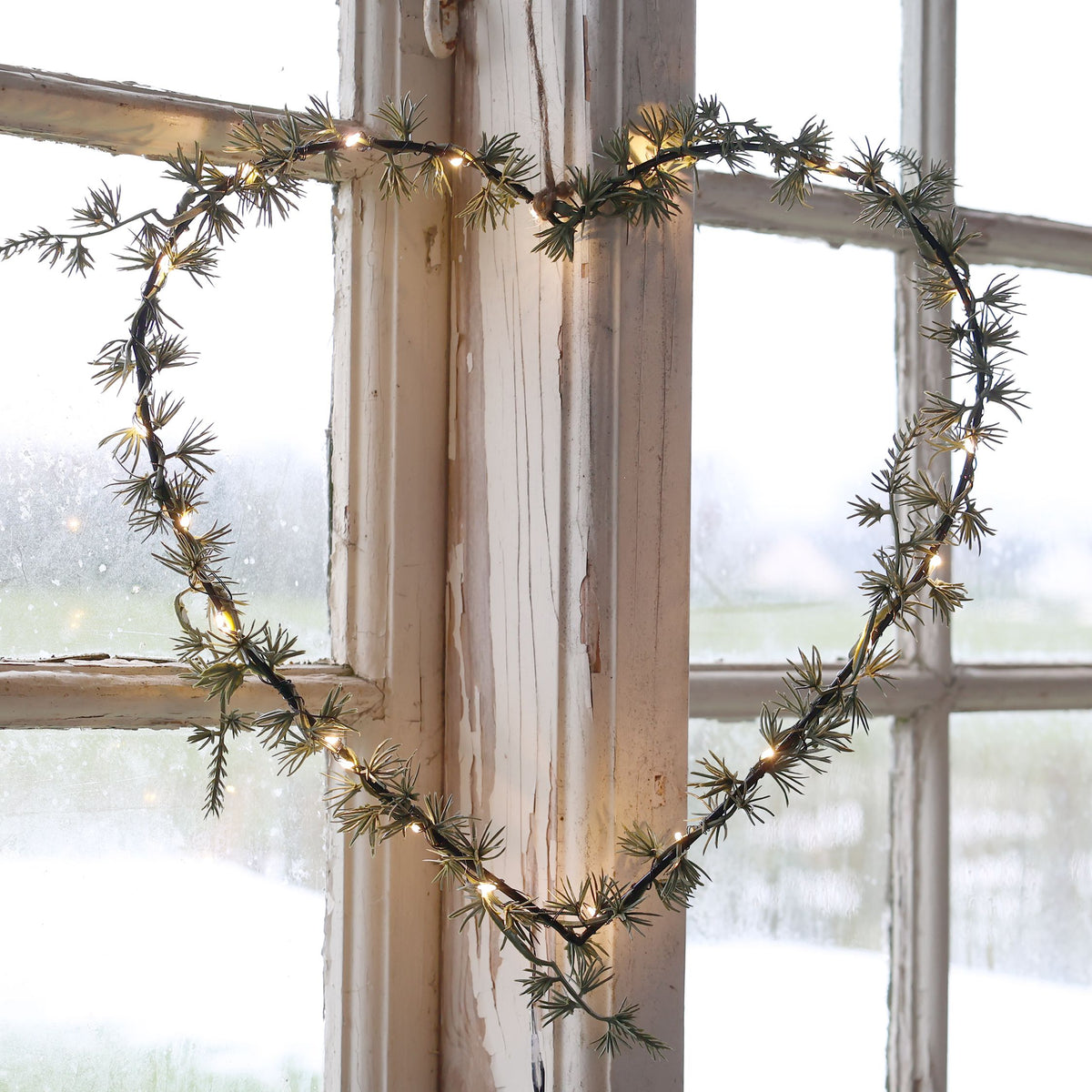 Chic Antique LED-sydänkranssi 32 cm