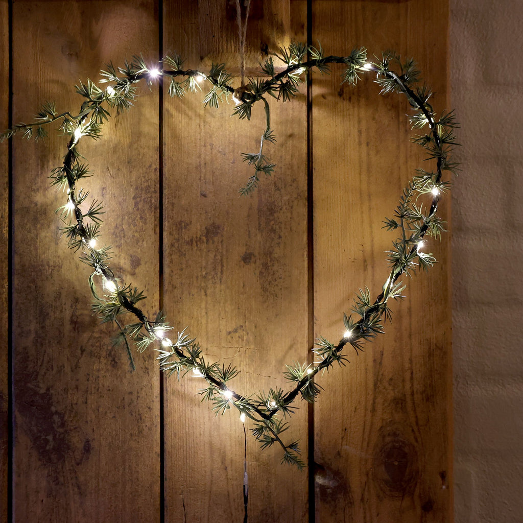 Chic Antique LED-sydänkranssi 32 cm