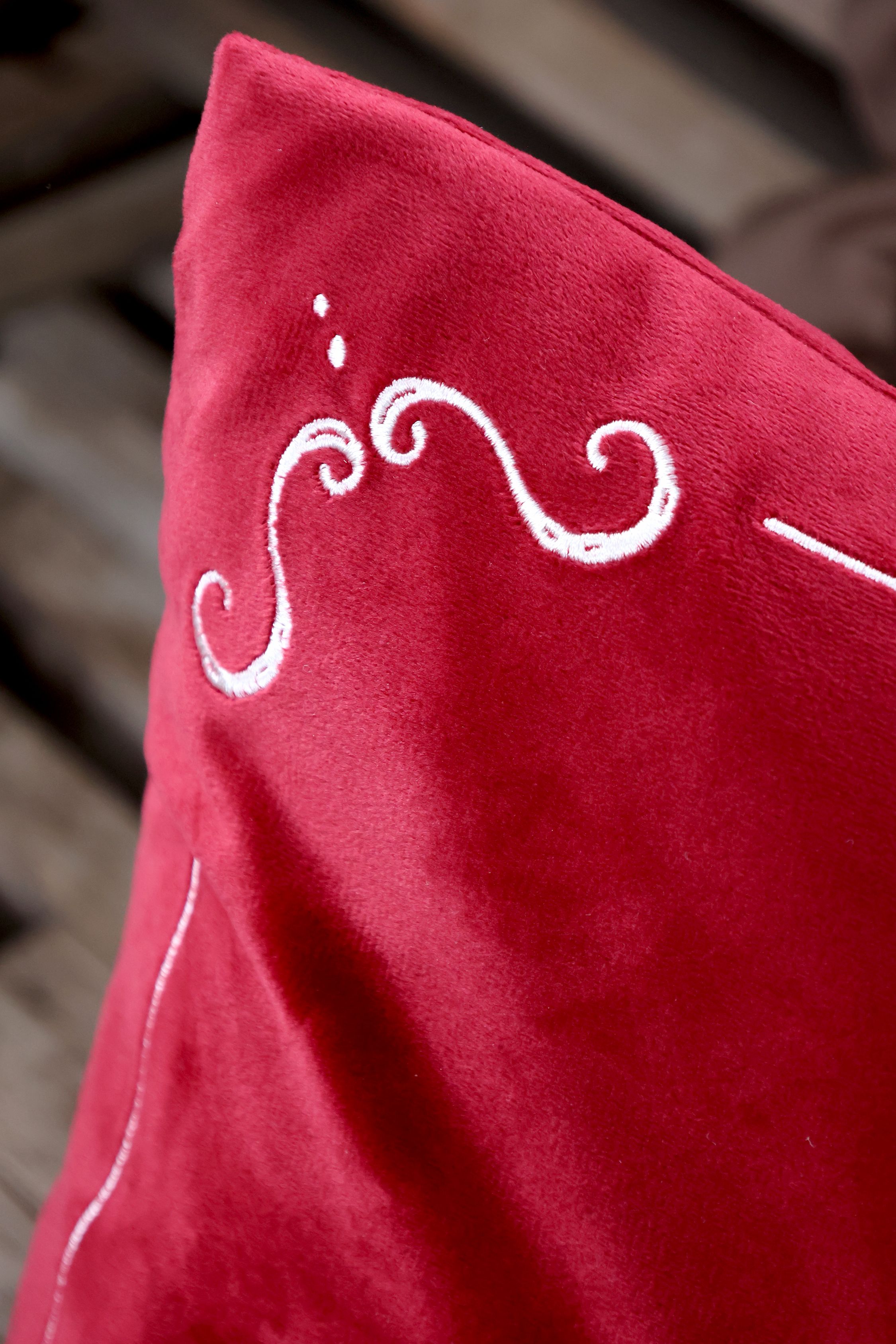 Chic Antique tyynynpäällinen punainen - Merry Christmas