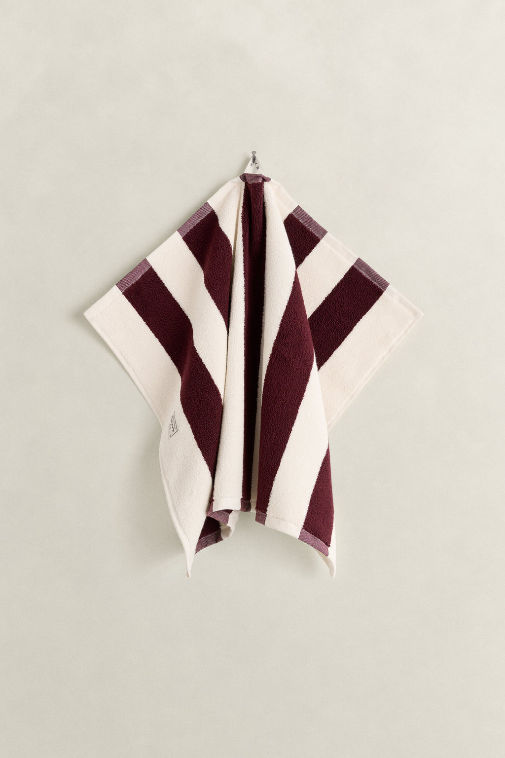 GANT Home Organic Premium Towel Stripe Darkened Wine pyyhe 50 x 70 cm