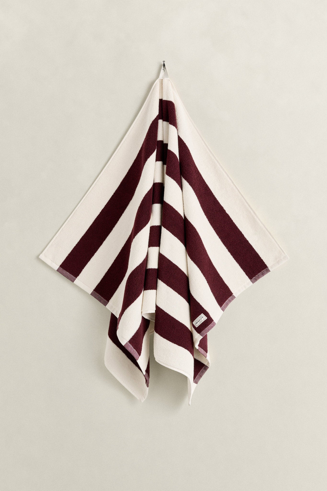 GANT Home Organic Premium Towel Stripe Darkened Wine pyyhe 70 x 140 cm