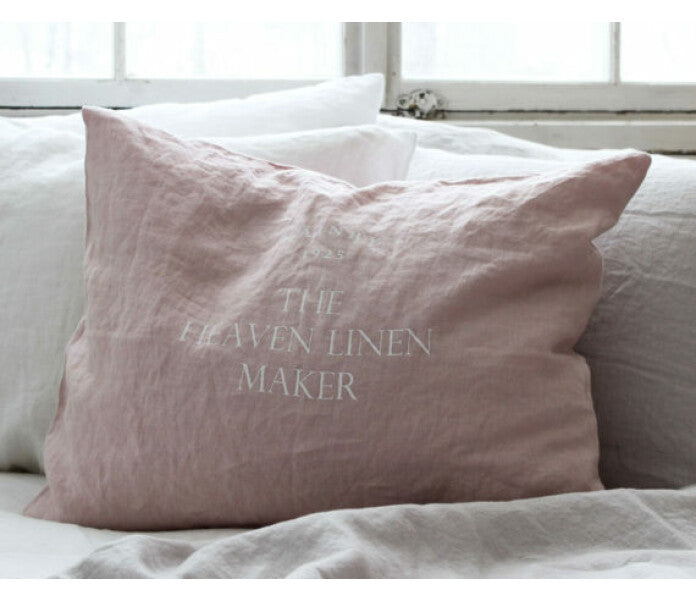 Käinby Heaven Linen tyynyliina logolla roosa 50x60cm