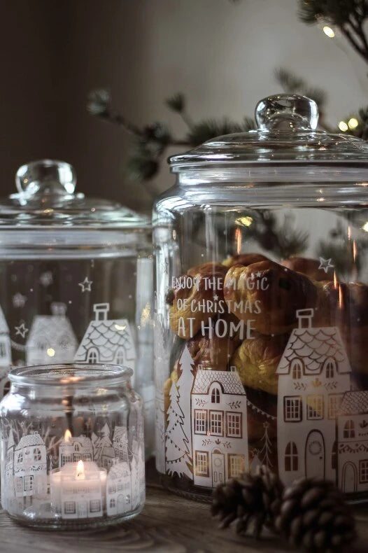 Majas Cottage lasilyhty / purkki iso - Magic of Christmas