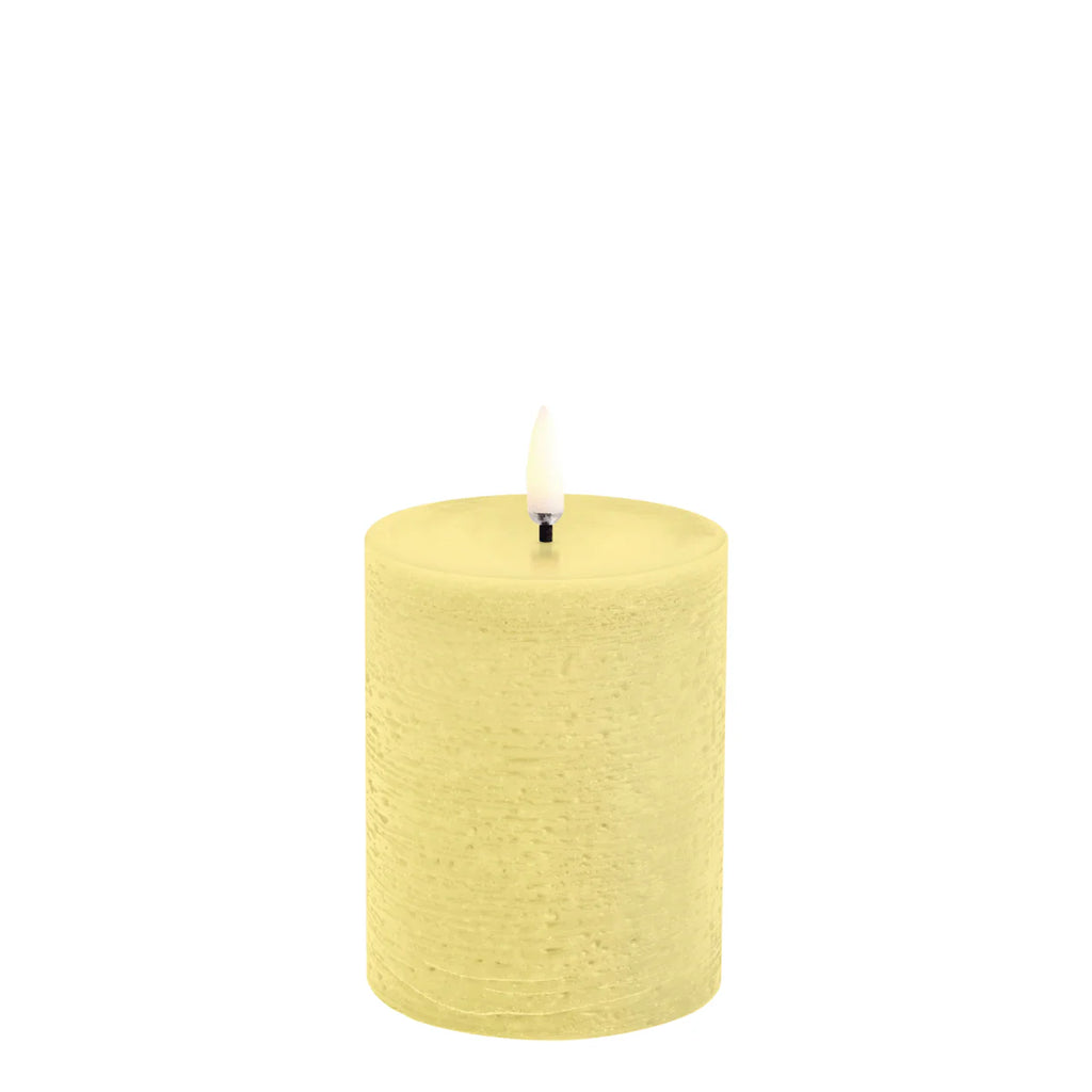 Uyuni LED-kynttilä rustic 7,8 x 10 cm - Wheat Yellow