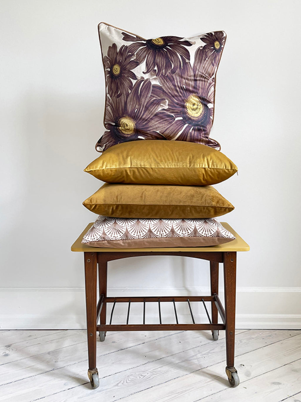 Vanilla Fly Chocolate tyynynpäällinen samettia 50 x 50 cm